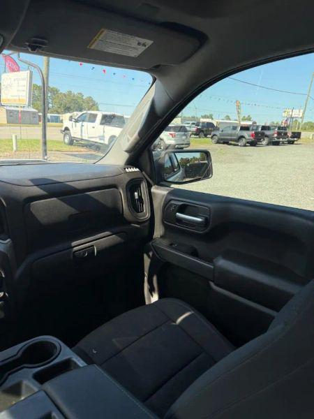 2021 Chevrolet Silverado 1500 2WD Crew Cab Short Bed Custom