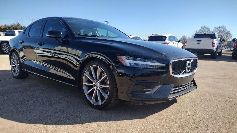 2019 Volvo S60 T5 Momentum