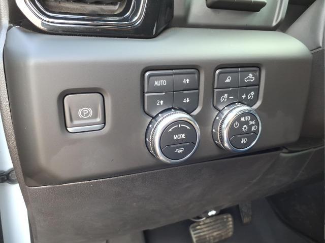 2024 GMC Sierra 1500 4WD Crew Cab Short Box AT4