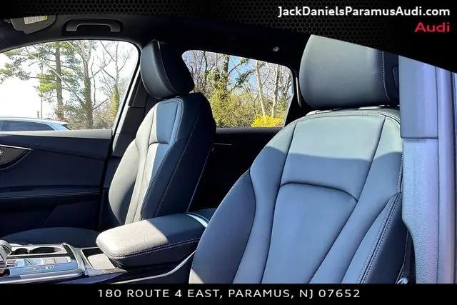 2026 Audi Q7 Premium Plus 45 TFSI quattro tiptronic