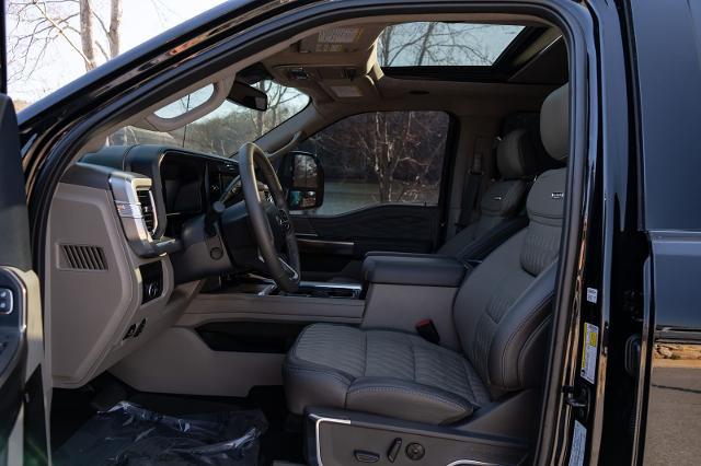 2025 Ford F-250 Platinum