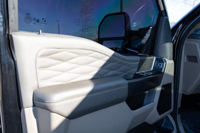 2025 Ford F-250 Platinum