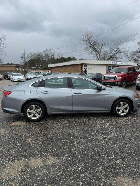 2023 Chevrolet Malibu FWD 1FL