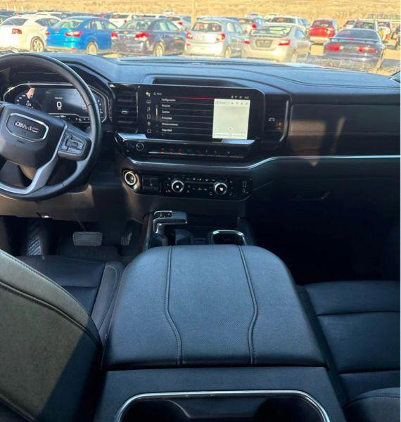 2024 GMC Sierra 1500 4WD Crew Cab Short Box SLT