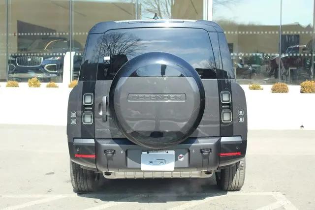 2026 Land Rover Defender P400 X-Dynamic SE