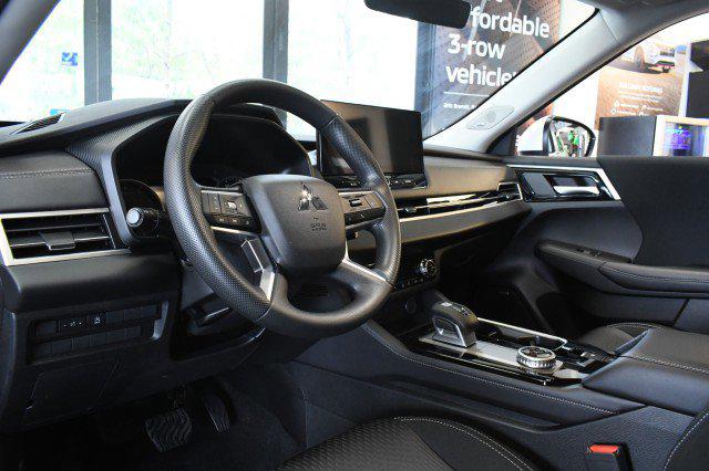 2026 Mitsubishi Outlander ES 1.5T S-AWC