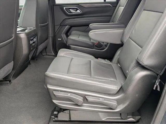 2021 Chevrolet Suburban 4WD LT