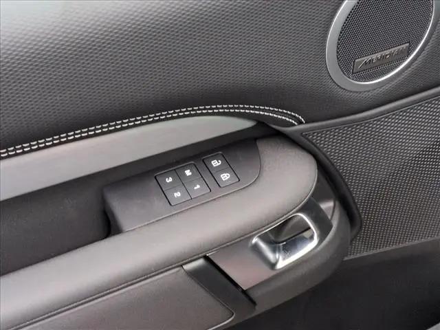2026 Land Rover Discovery Gemini Edition