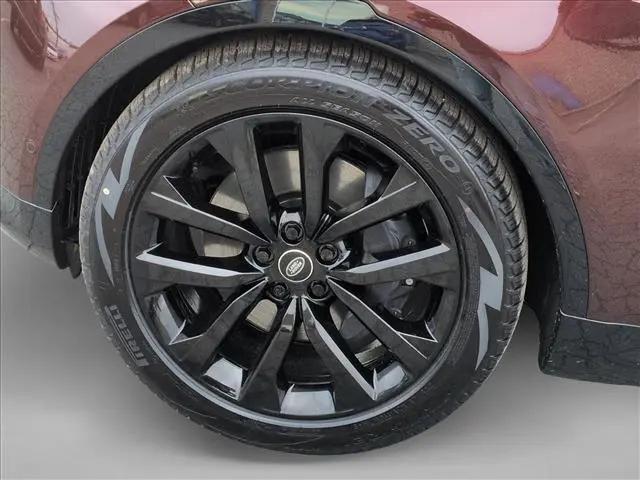 2026 Land Rover Discovery Gemini Edition