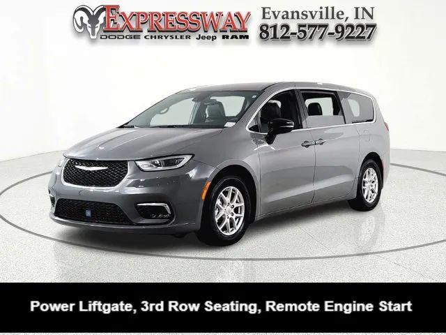 2025 Chrysler Pacifica Select for sale in Evansville, IN