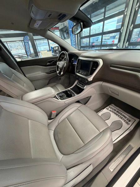 2021 GMC Acadia AWD SLT