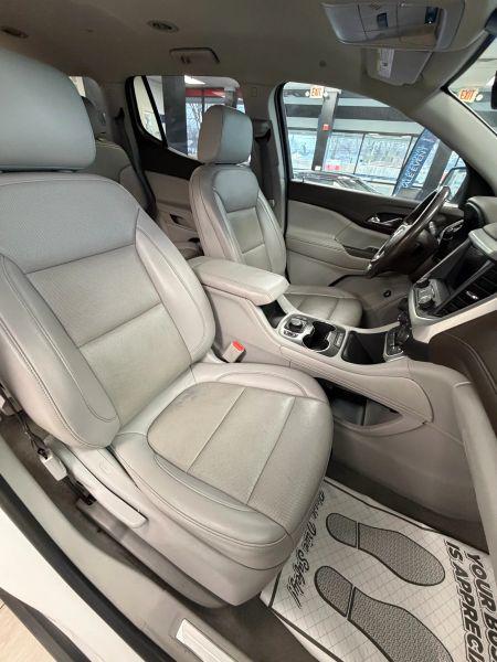 2021 GMC Acadia AWD SLT