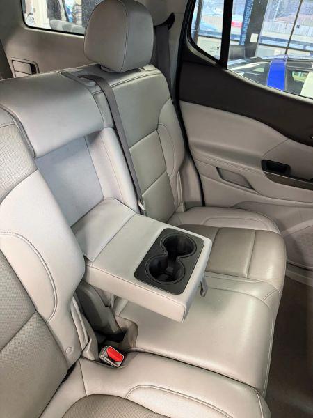 2021 GMC Acadia AWD SLT