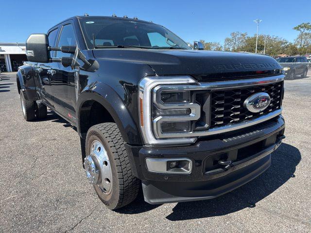 2025 Ford F-450 Platinum