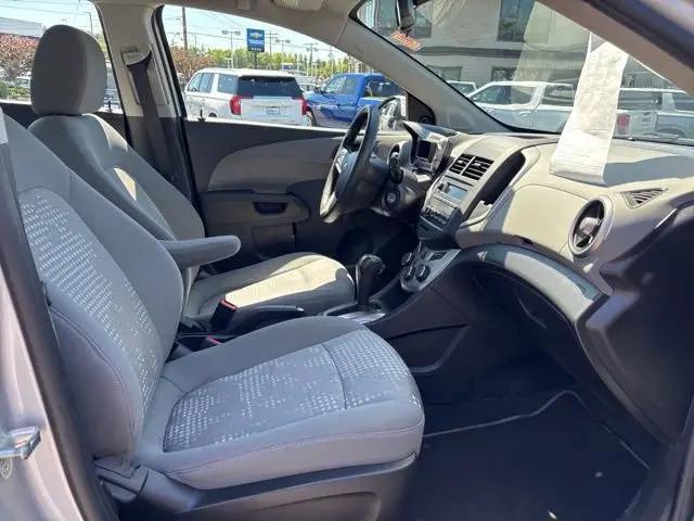 2016 Chevrolet Sonic LS Auto
