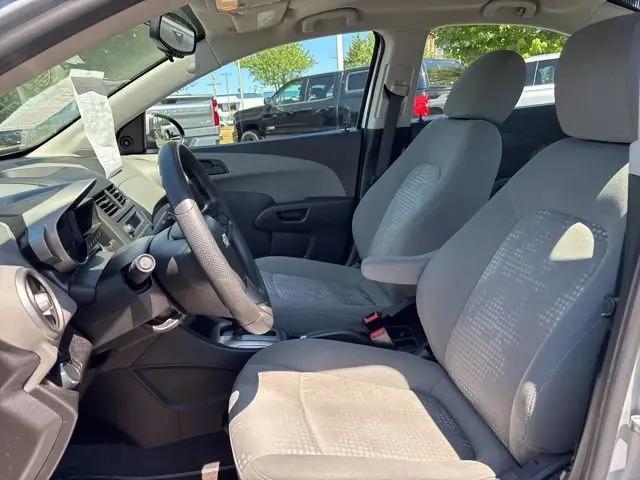 2016 Chevrolet Sonic LS Auto
