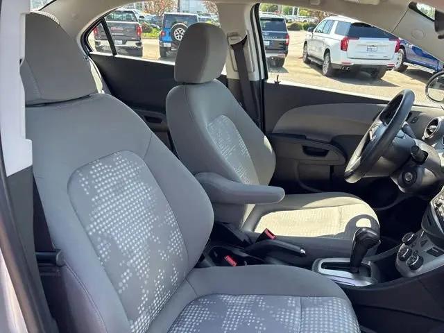 2016 Chevrolet Sonic LS Auto
