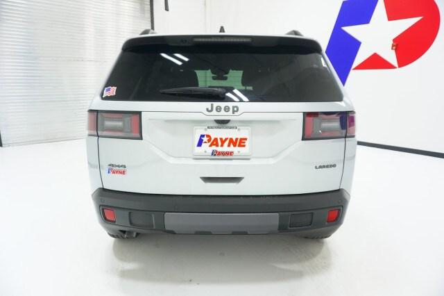 2026 Jeep Cherokee Laredo 4x4