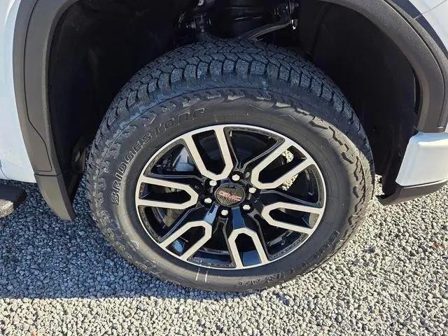 2026 GMC Sierra 1500 Crew Cab, Short Bed, AT4, 4WD