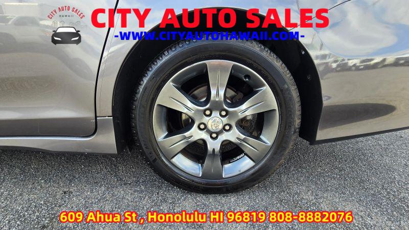2015 Toyota Sienna SE Premium 8 Passenger