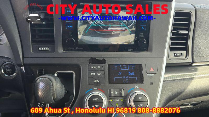 2015 Toyota Sienna SE Premium 8 Passenger