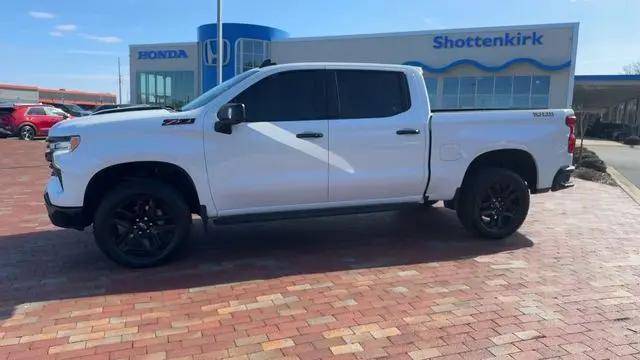 2025 Chevrolet Silverado 1500 4WD Crew Cab Short Bed LT Trail Boss