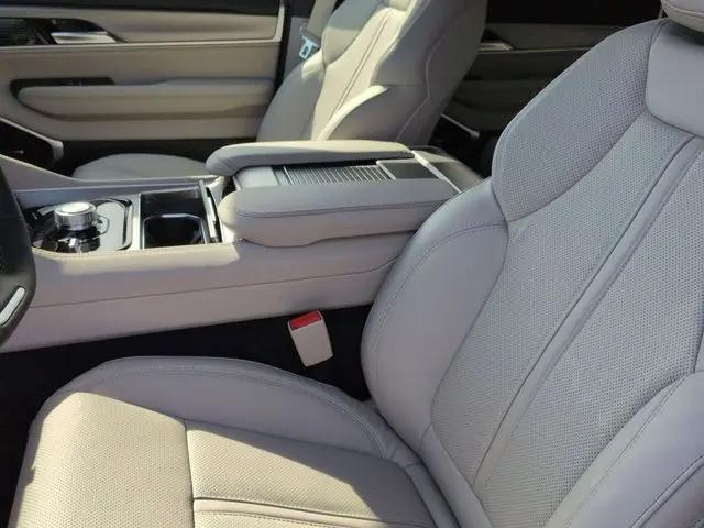 2026 Jeep Grand Wagoneer 4x4
