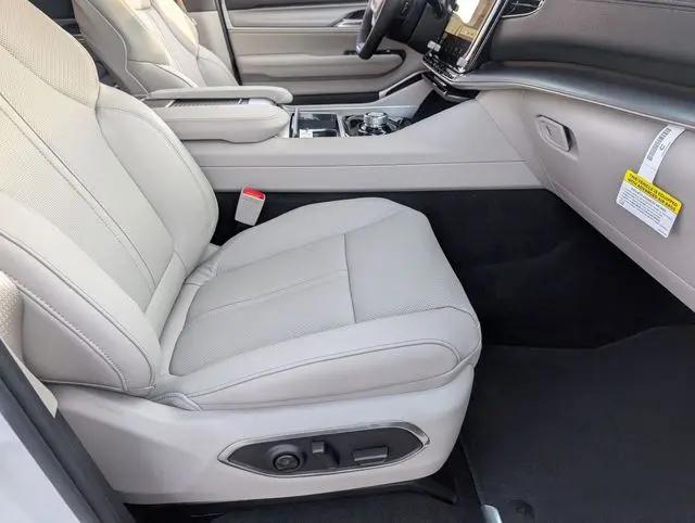2026 Jeep Grand Wagoneer 4x4