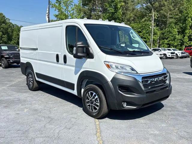 2026 Ram ProMaster Cargo Van SLT Low Roof 136" WB