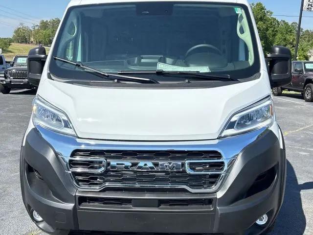 2026 Ram ProMaster Cargo Van SLT Low Roof 136" WB