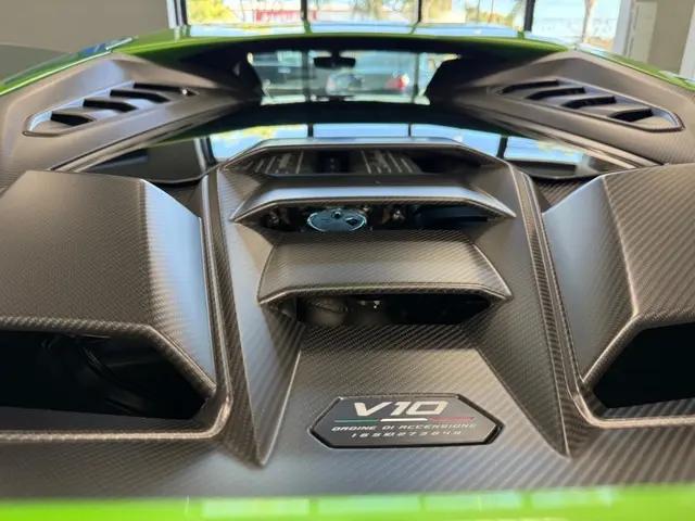 2023 Lamborghini Huracan Coupe