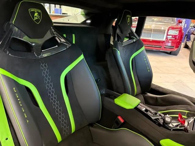 2023 Lamborghini Huracan Coupe