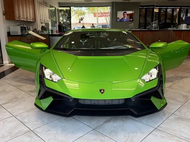 2023 Lamborghini Huracan Coupe