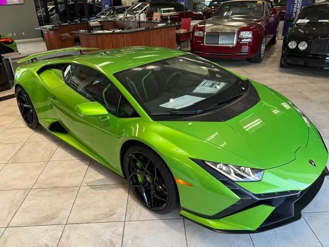 2023 Lamborghini Huracan Coupe