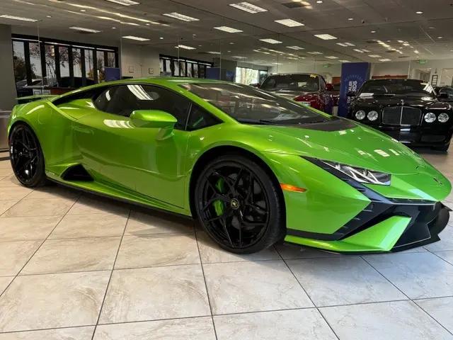 2023 Lamborghini Huracan Coupe