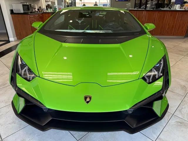 2023 Lamborghini Huracan Coupe