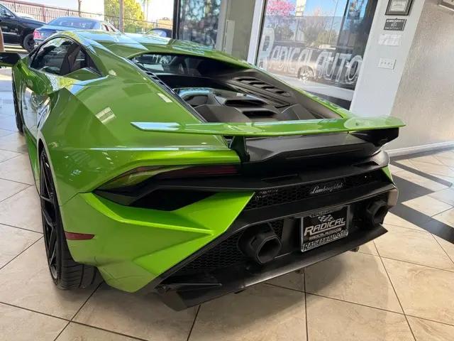 2023 Lamborghini Huracan Coupe