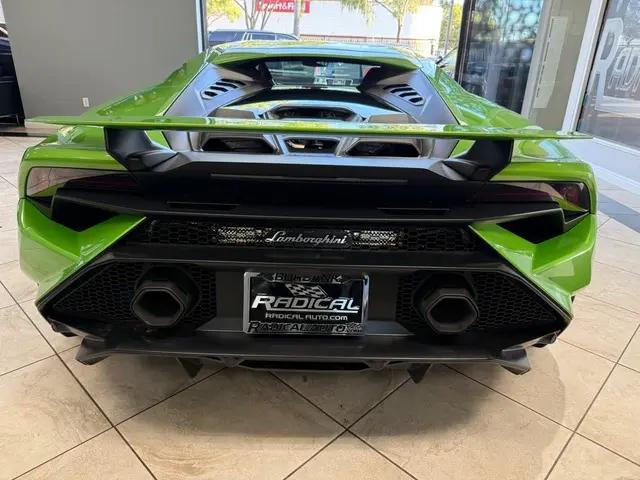2023 Lamborghini Huracan Coupe