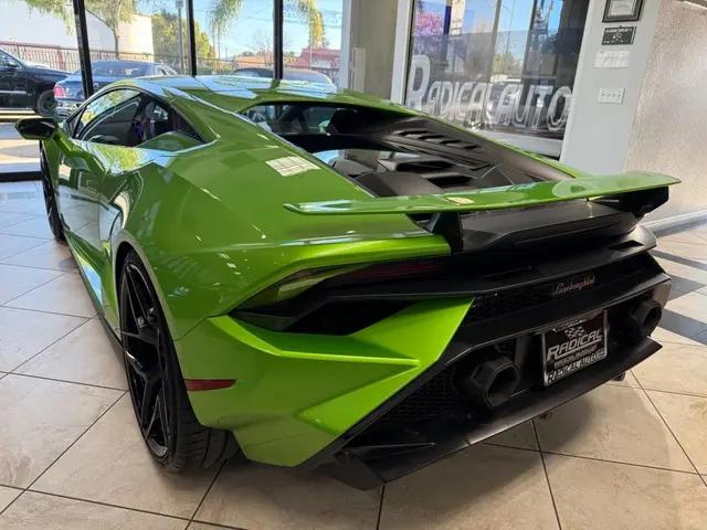 2023 Lamborghini Huracan Coupe
