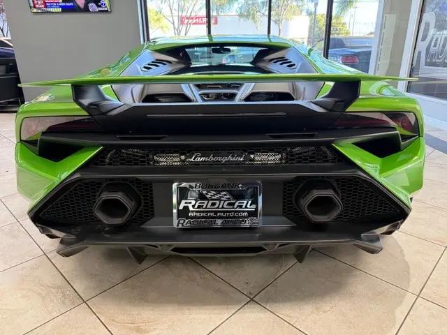 2023 Lamborghini Huracan Coupe