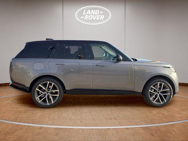 2026 Land Rover Range Rover P400 SE