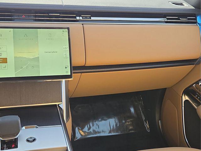 2026 Land Rover Range Rover P400 SE