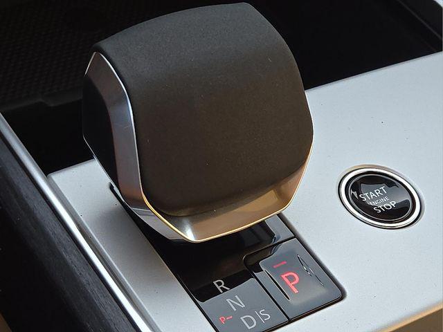 2026 Land Rover Range Rover P400 SE