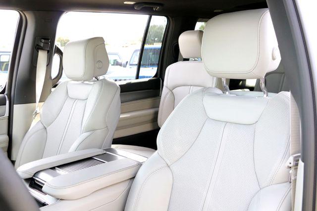 2026 Jeep Grand Wagoneer L 4x4
