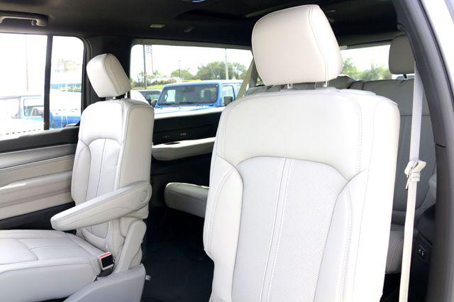 2026 Jeep Grand Wagoneer L 4x4