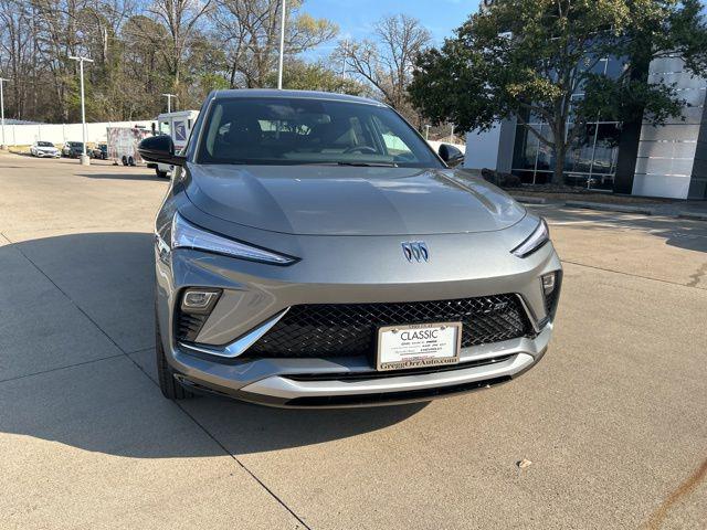 2026 Buick NV Sport Touring FWD