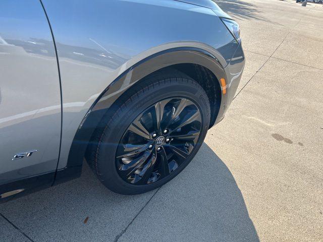 2026 Buick NV Sport Touring FWD