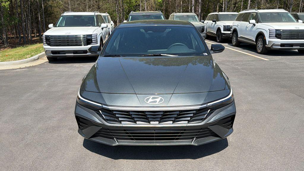 New 2026 Gray HYUNDAI SEL Sport image 2