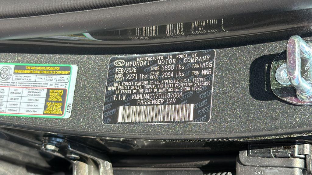 New 2026 Gray HYUNDAI SEL Sport image 32