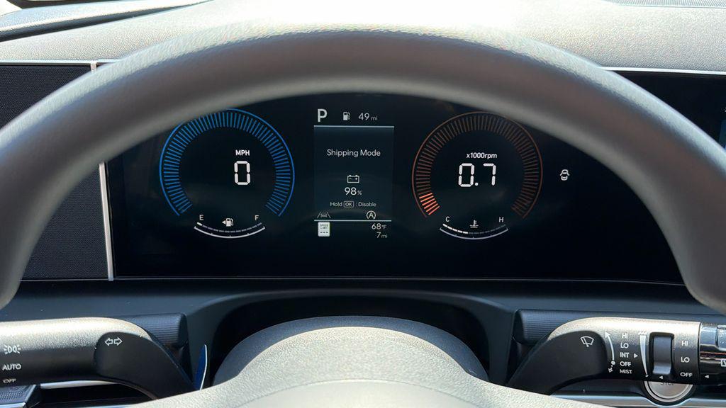 New 2026 Green HYUNDAI SE FWD image 31